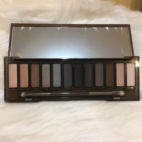 Urban Decay Naked Smoky Eyeshadow Palette - Picture 5 of 7